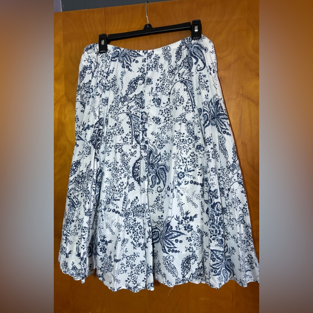 Floral Blue and White Women's Skirt, Size 1X